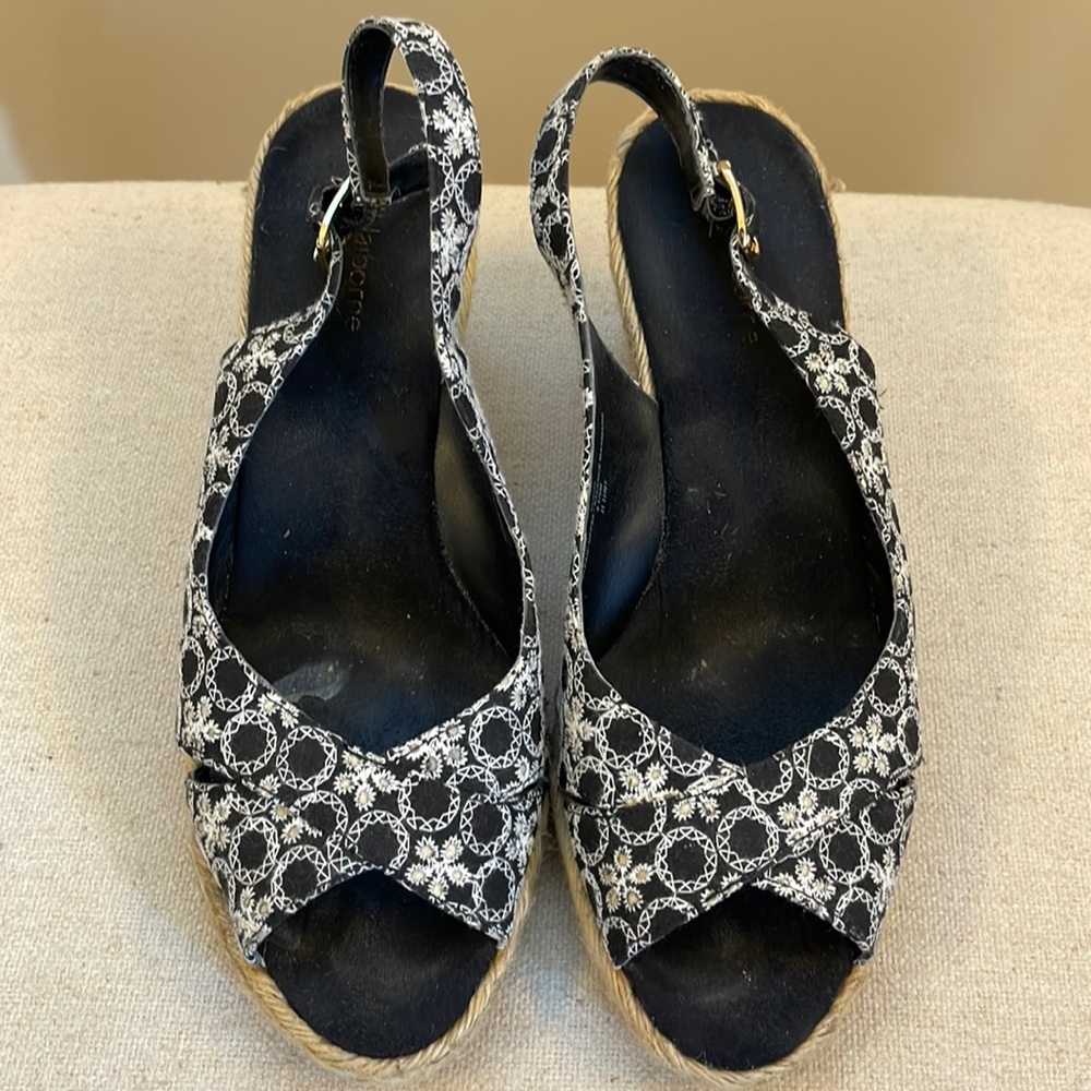 Liz Claiborne wedge- size 8.5